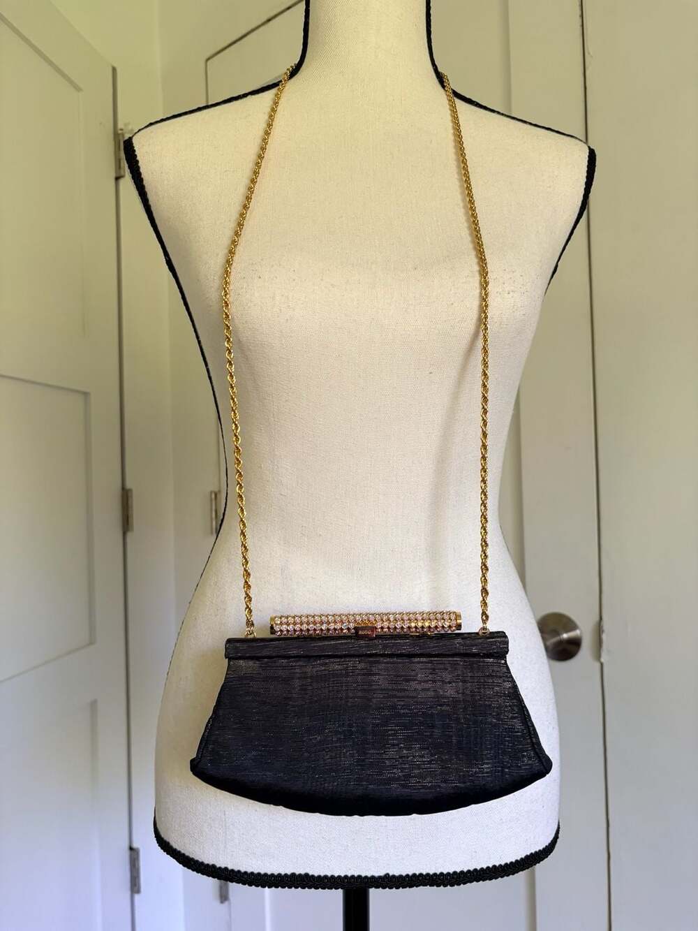 Vintage Rodo Italy Black Metallic Clutch with Jeweled Crystal Clasp and Chain - Picture 2 of 12